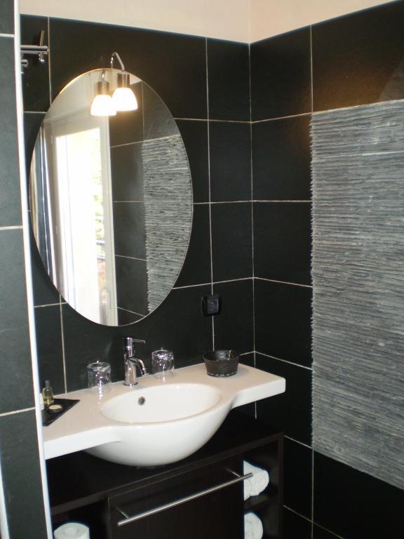 Augustin Marie Hotel Bonifacio  Bilik gambar